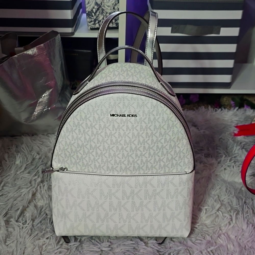 Michael Kors Sheila Backpack in White NWTS!